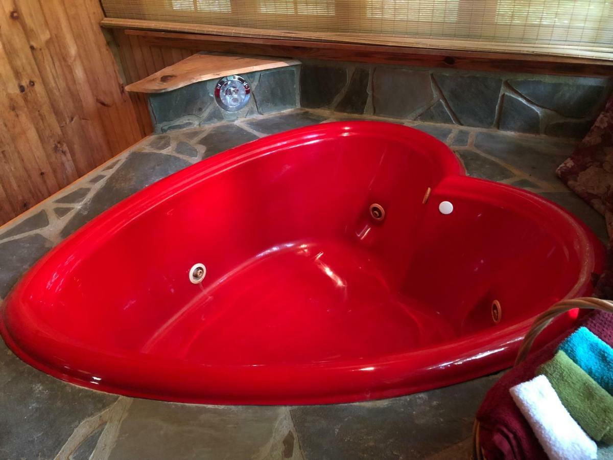 Smoky Mountain Romantic Handcrafted Cabins Sevierville Buitenkant foto